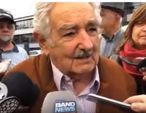Pepe Mujica visita Lula na prisão
