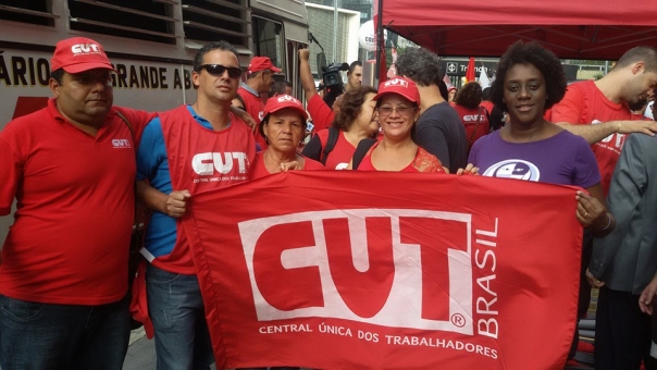 Dirigentes da CNQ no ato da Paulista