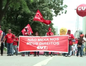 Centrais sindicais protestam em defesa dos direitos trabalhistas