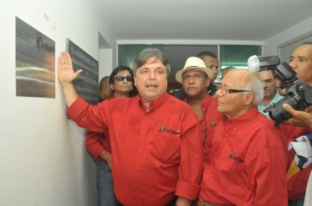 inaugura sede a