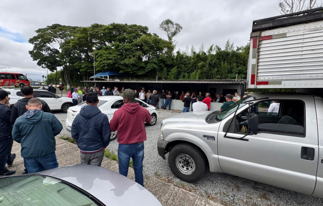 Papeleiros de Mogi: negociação sindical assegura direitos após demissão em massa na Suzano